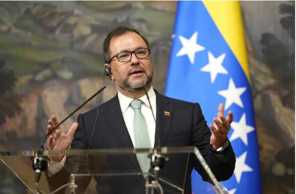 Gil advierte crisis en América Latina 