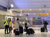 El aeropuerto londinense de Heathrow reabre tras evacuar una de sus terminales por la presencia de “material peligroso”