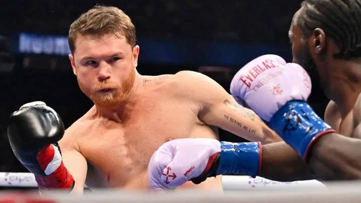 "Canelo" Álvarez pierde su cinturón de campeón mundial