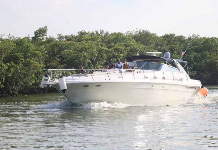 Cancún: Yates irregulares provocan daño ambiental en arrecifes