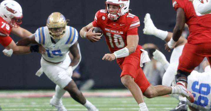 UNLV beats UCLA 30-23 for first Big Ten win in 22 years