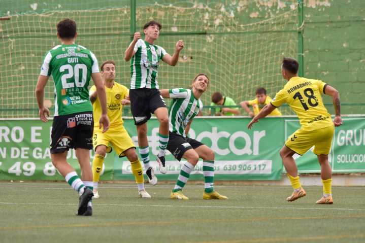 El Quintanar del Rey se estrena en Segunda RFEF con un empate en casa ante el Intercity