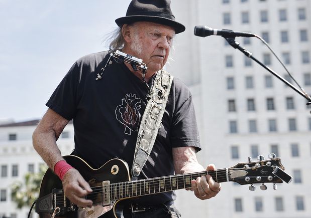 Neil Young's 80th birthday to be celebrated at star