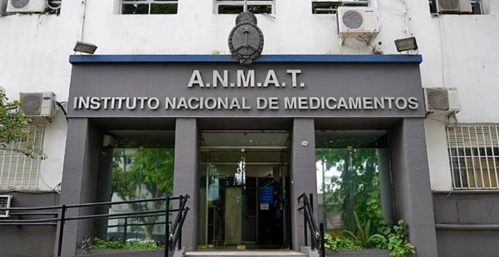 ANMAT prohibió dos marcas de aceite de oliva: «Falsamente rotulado» y  carecían de registros