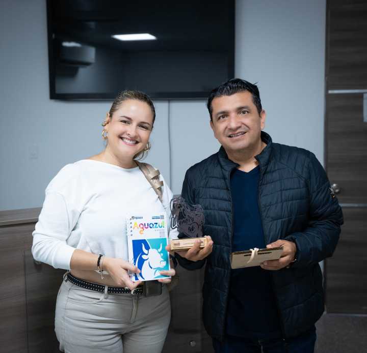 Alcalde de Aguazul gestionó con la embajada de Japón la construcción de dos aulas en la escuela de las Atalayas