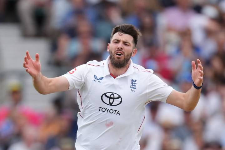 Jamie Overton rules himself out of Ashes after putting red