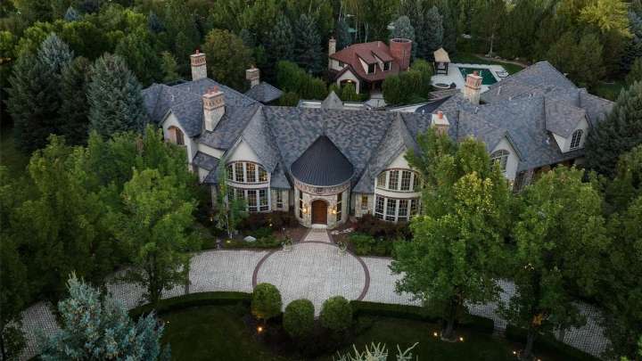 Dealin' Doug sells former Bronco’s mansion for $6.4M