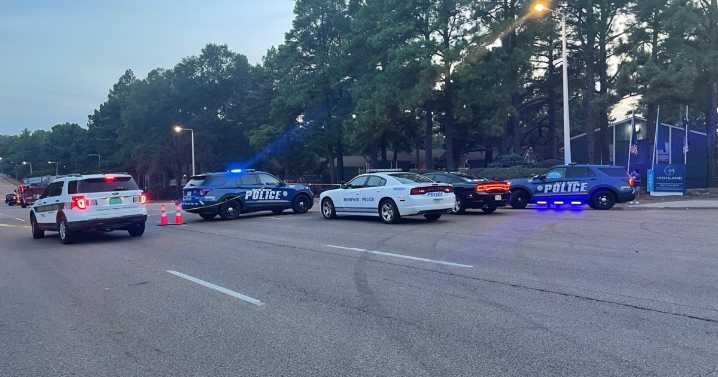 One person dead, two others seriously injured after crash near Memphis airport, police say