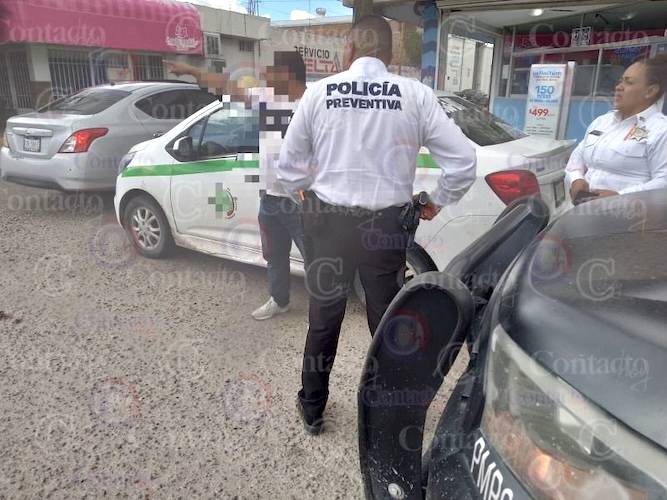 Una mujer asaltó a un taxista y se dio a la fuga