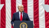 El asesinato de Charlie Kirk, influyente aliado de Trump, coloca a EEUU frente a una nueva era de violencia política