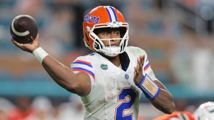 Florida football offense still stuck in neutral as Billy Napier holds on to play calling