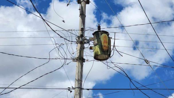 Sufren tres días sin energía en la Juárez