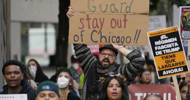 Trump threatens to deport defiant Chicago protesters