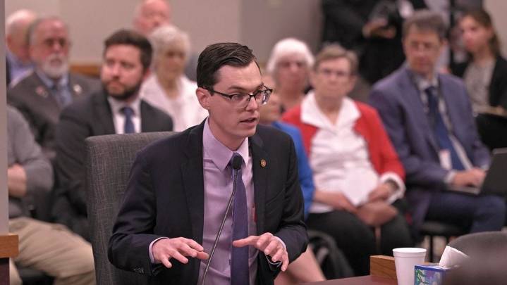 Republican push to gerrymander Missouri congressional map advances