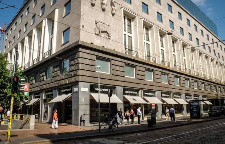 Testamento de Armani impone por sorpresa la venta gradual del grupo o su salida a bolsa