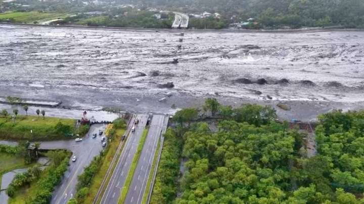 Tifón Ragasa arrasa el sur de China y deja decenas de muertos en Asia