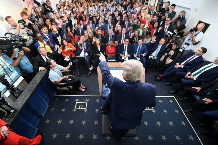 Un centenar de organizaciones de prensa, entre ellas la AFP, piden a EEUU que no reduzca los visados para periodistas