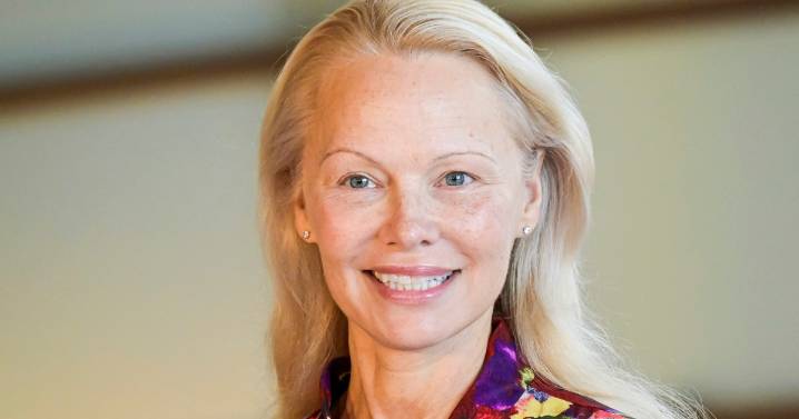 Pamela Anderson leads the way for women who choose to go makeup free