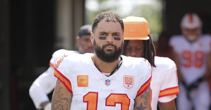 Bucs WR Mike Evans out for multiple weeks due to injury: Report