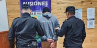 Saltó el muro de la casa de una mujer para robarle y mató al perro para que no ladrara: era el jardinero