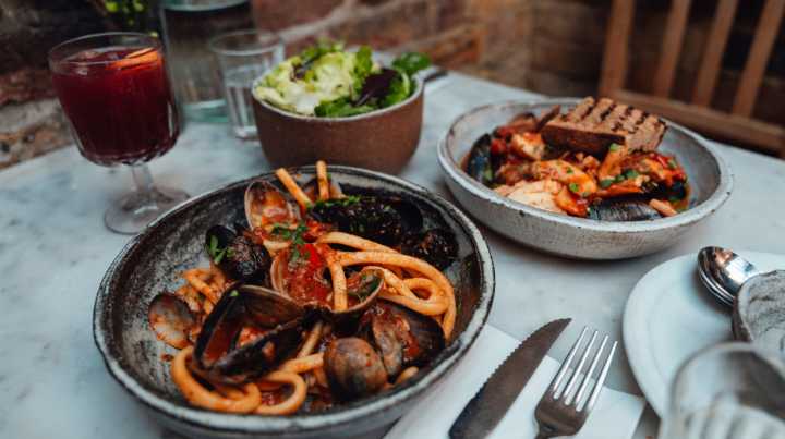The Most Overpriced Italian Restaurant Chains, According To Customers