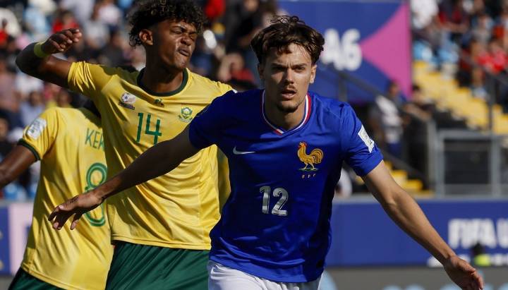 Francia sufrió más de lo esperado para derrotar a Sudáfrica en el debut por el Mundial Sub