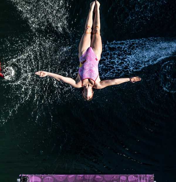 Fan Favorite Molly Carlson Splashes Into Second Place at Red Bull Cliff Diving World Series Finale