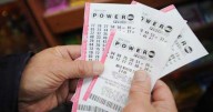 En Camuy la suerte llegó triple con el Powerball