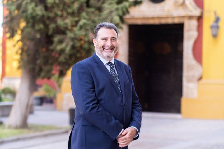 José Ignacio del Rey gana las elecciones en la Hermandad de los Estudiantes