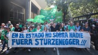 ATE cruzó a Adorni por decir que para financiar las leyes habría que echar a 66.550 empleados