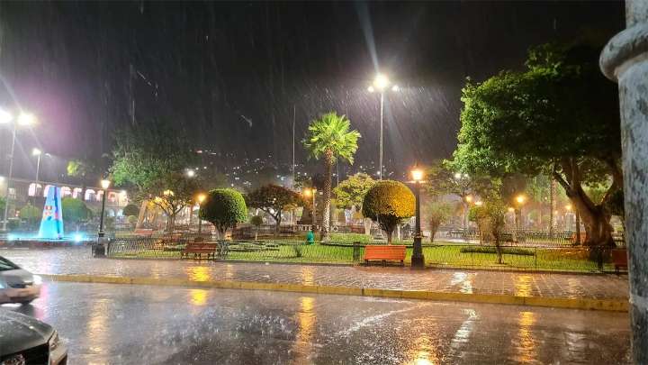 COER alerta intensas lluvias y granizo en Ayacucho del 1 al 3 de octubre