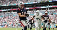 Maye, Patriots get Vrabel first win with wild 33-27 victory over Dolphins in Week 2