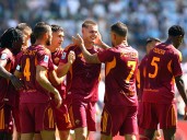 Roma triunfa en el derbi y hunde a la Lazio