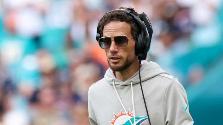 Dolphins' McDaniel addresses job security after loss to Patriots