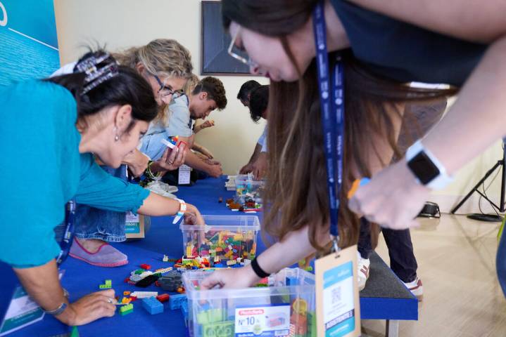 Cádiz impulsa el emprendimiento azul con LEGO Serious Play
