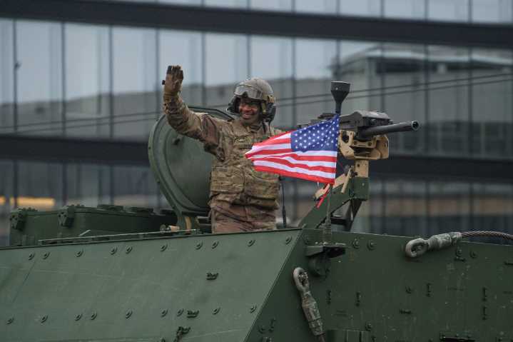 US to cut military aid for Baltic states