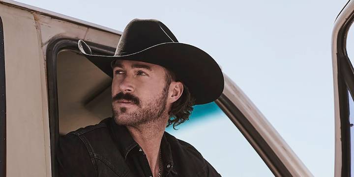 Riley Green Reflects on the Success of 'Don't Mind If I Do'