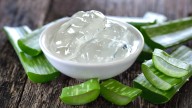 Cómo preparar una crema para la cara con aloe vera para producir colágeno y cuidar la piel