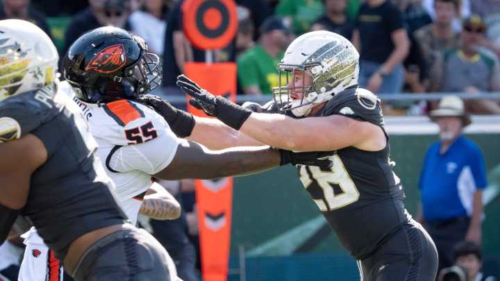 How Oregon football won its rivalry game with Oregon State