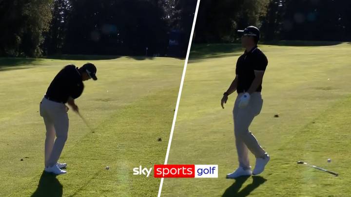 Have you ever seen a pro do this?! | 'That's a fresh air shot...a swing and a miss!'