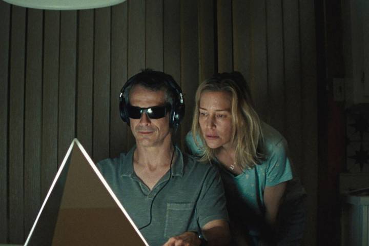 Québécois romcom Peak Everything has one too many valleys to climb out of