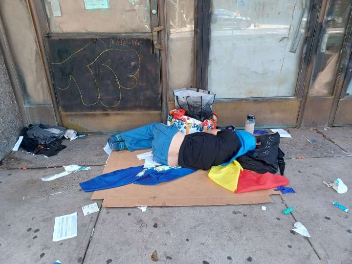 Menos muertes por sobredosis en NY, pero acecha un nuevo veneno: los nitazenos