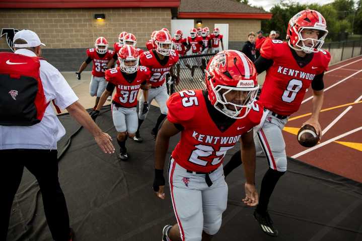 Fan Pick ‘Em: Vote for winner of Week 4 OK Red football showdown