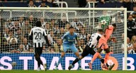 ¡Estreno soñado en Champions! Rashford marcó doblete y el Barcelona venció al Newcastle en Inglaterra [VIDEO] El delantero inglés firmó un doblete en St. James’ Park y le dio al cuadro azulgrana su pr