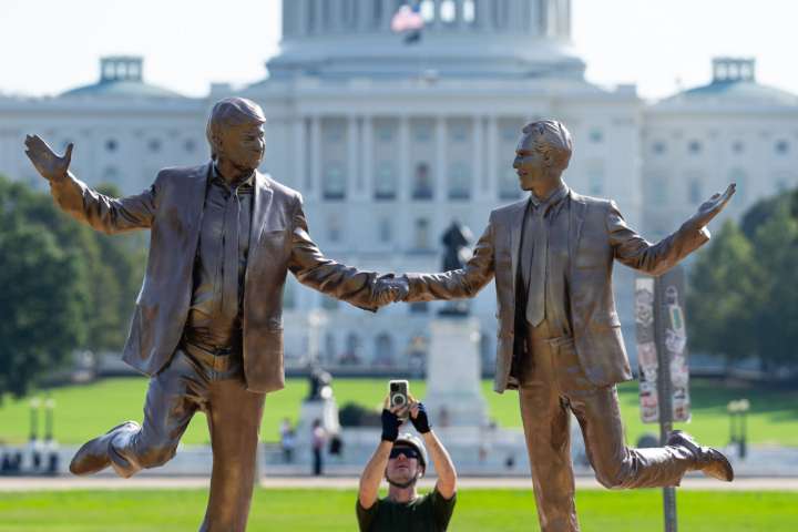 Capitol Lens | Heavy mettle  - Roll Call