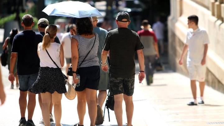 Baleares y valencianos, los únicos que hicieron más viajes hasta junio que el año pasado