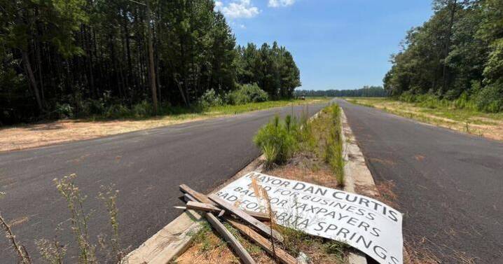 Abita Springs mayor won't have to report to jail Friday in housing dispute