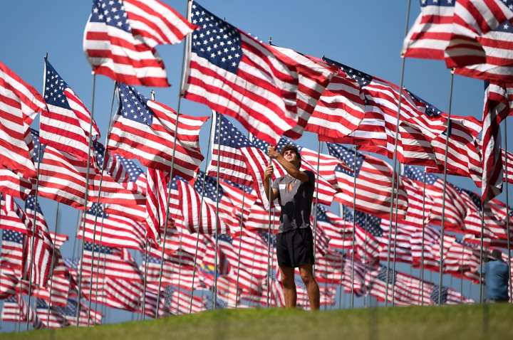 Pepperdine raised ‘Waves of Flags’ on Saturday to honor 9/11 victims
