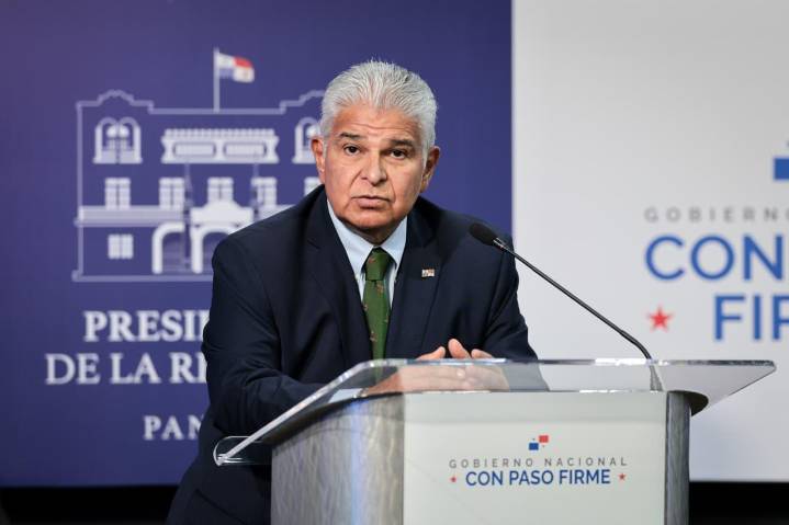 Presidente de Panamá considera clasificar al Cartel de los Soles como organización terrorista.