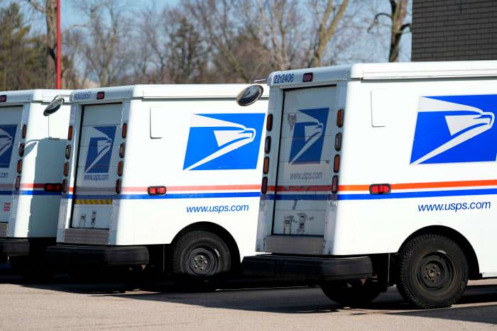 Here’s when you should ship packages through USPS for arrival before Christmas